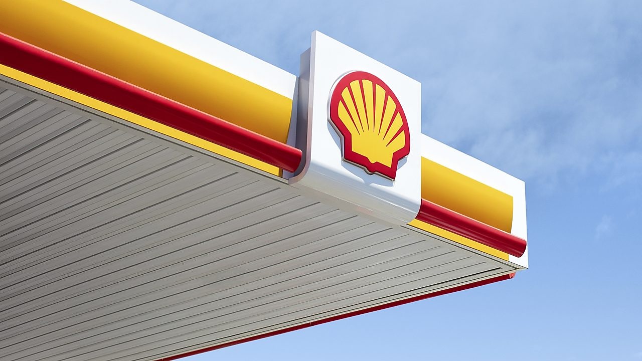 A Shell service station canopy with a clear blue sky, highlighting Shell’s network of fueling stations in Kenya.